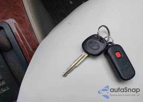 2005 Toyota Corolla Le from USA, damaged, VIN 1NXBR32E65Z396732